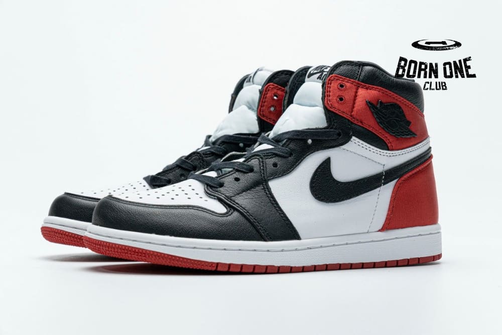 Air Jordan 1 Retro High Satin Black Toe CD0461-016
