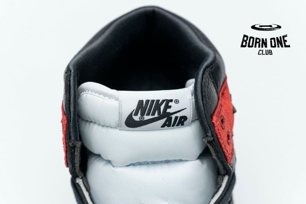 Air Jordan 1 Retro High Satin Black Toe CD0461-016