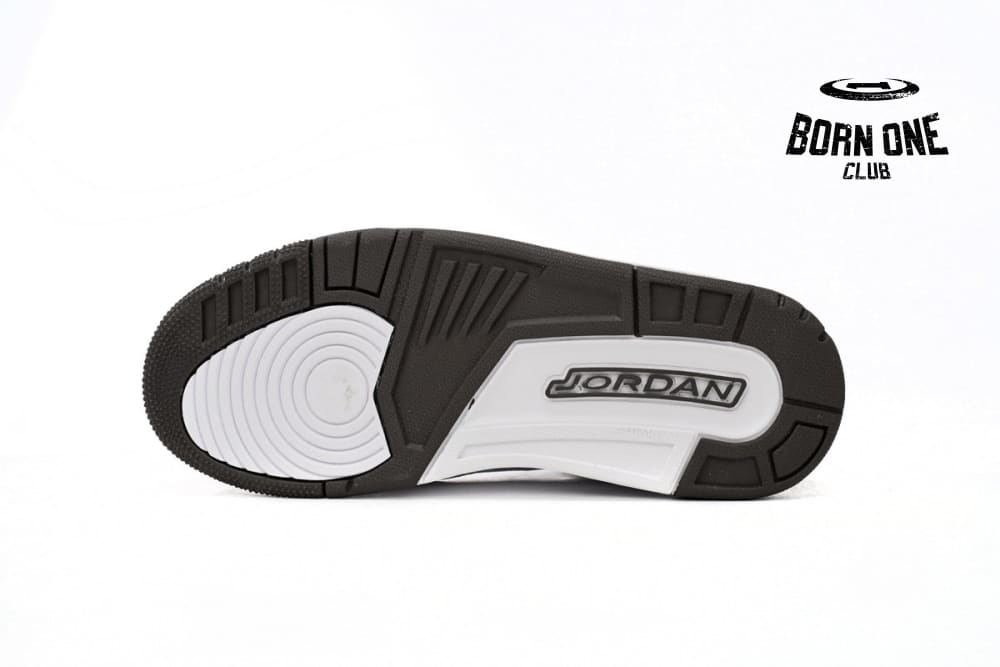 Air Jordan 3 “Mocha” 136064-122