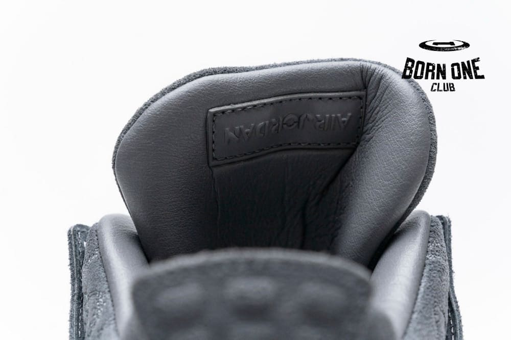Air Jordan 4 Retro Kaws 930155-003
