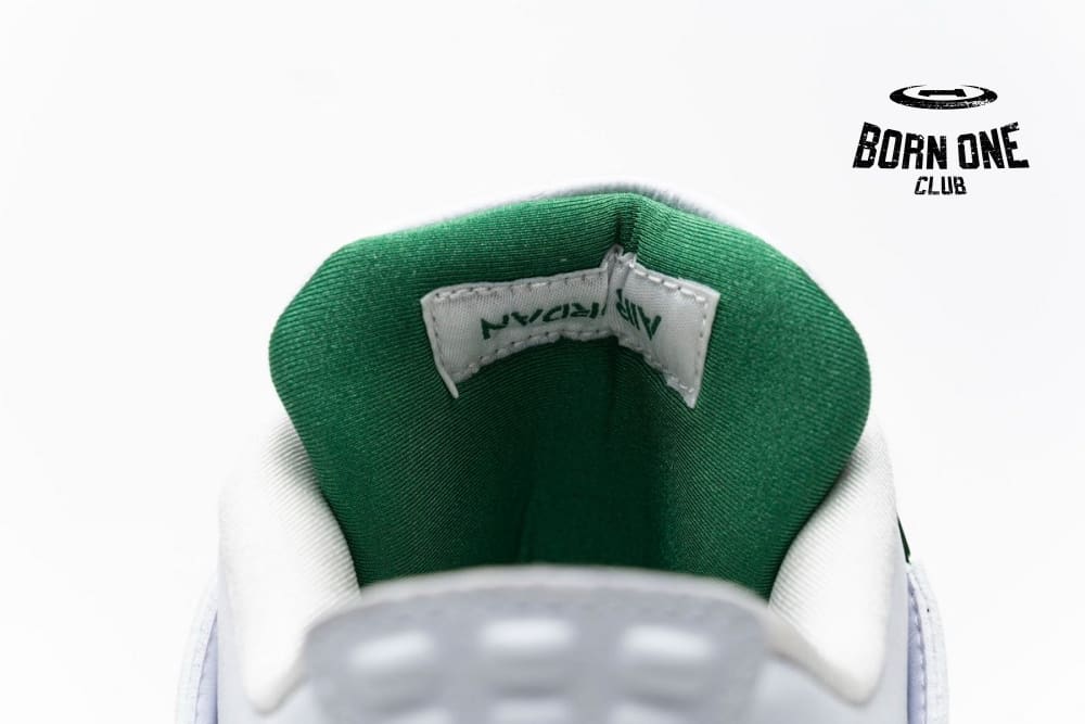 Air Jordan 4 Retro Metallic Green CT8527-113