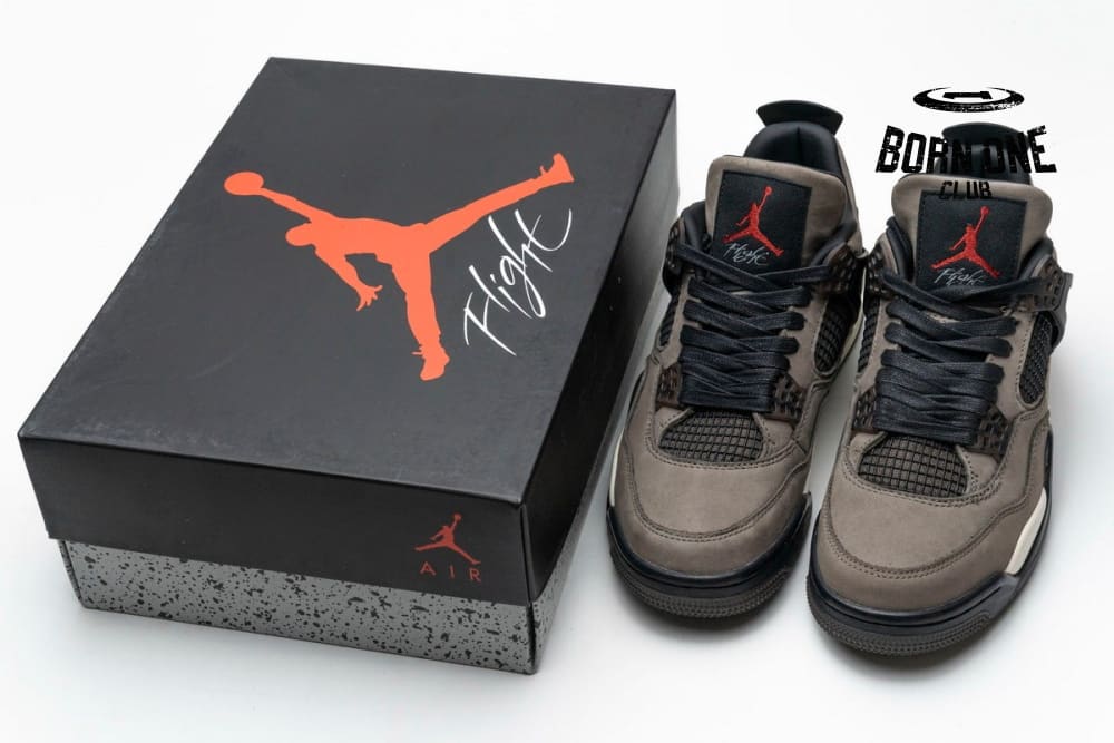 Air Jordan 4 Retro Travis Scott x Brown AJ4-882335