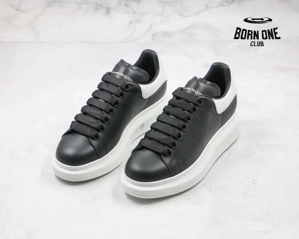 Alexander Mcqueen Oversized Black White Alexander Mcqueen Oversized Black White