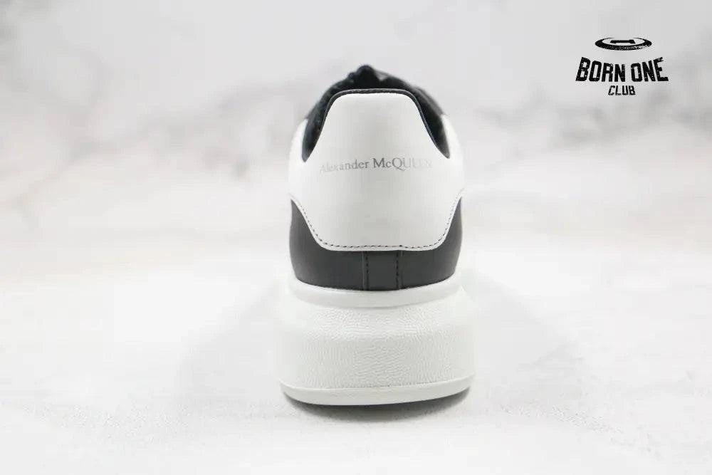 Alexander Mcqueen Oversized Black White Alexander Mcqueen Oversized Black White