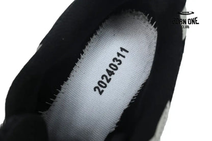 Asics Gel Kayano 14 ’Black Seal Grey’