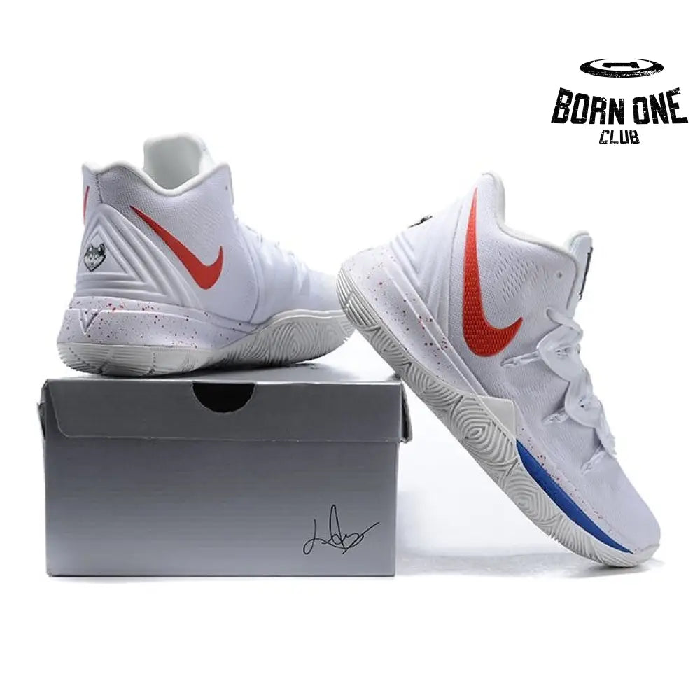 NIKE KYRIE 5 x UCONN HOME PE