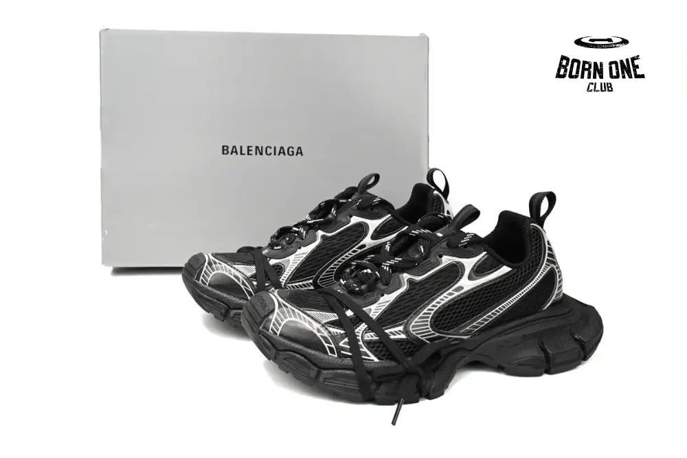 Balenciaga 3XL Black And White