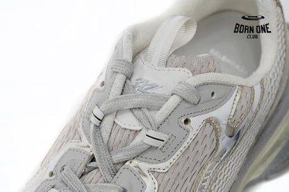 Balenciaga 3XL Off White