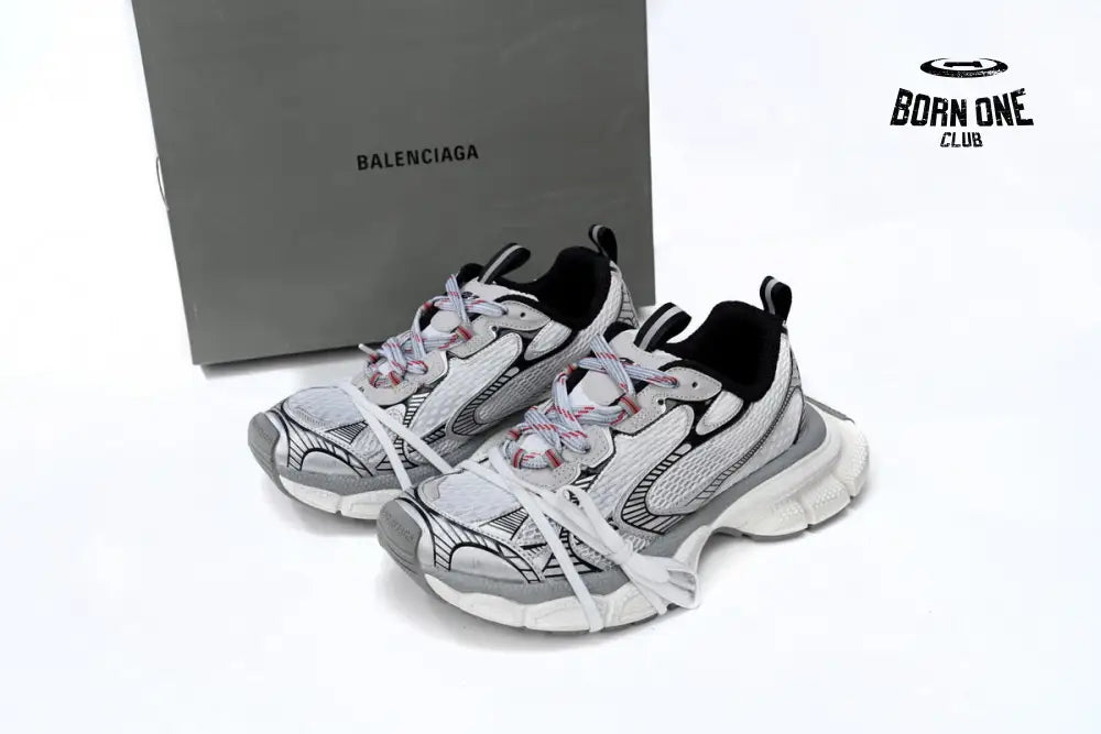 Balenciaga 3XL White Grey