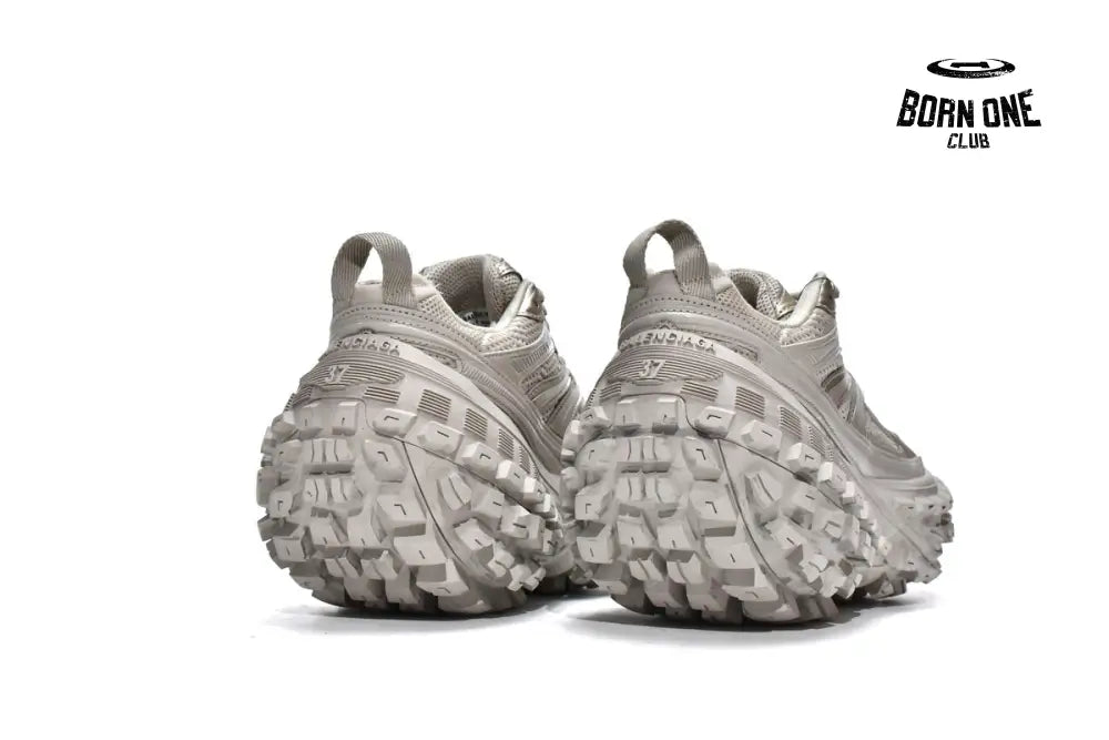 Balenciaga Defender Dirty Withe