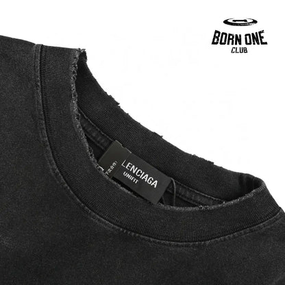 Balenciaga Distressed Logo T-Shirt in Black Camiseta T-shirt