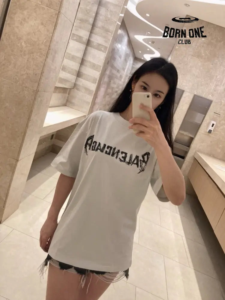 Balenciaga Distressed Logo T-Shirt in White Camiseta T-shirt