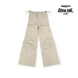 Balenciaga Flared Cargo Pants in Beige Calça