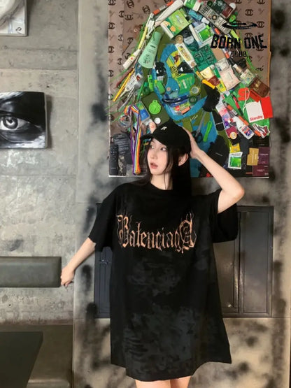 Balenciaga Gothic Logo T-Shirt Camiseta T-shirt