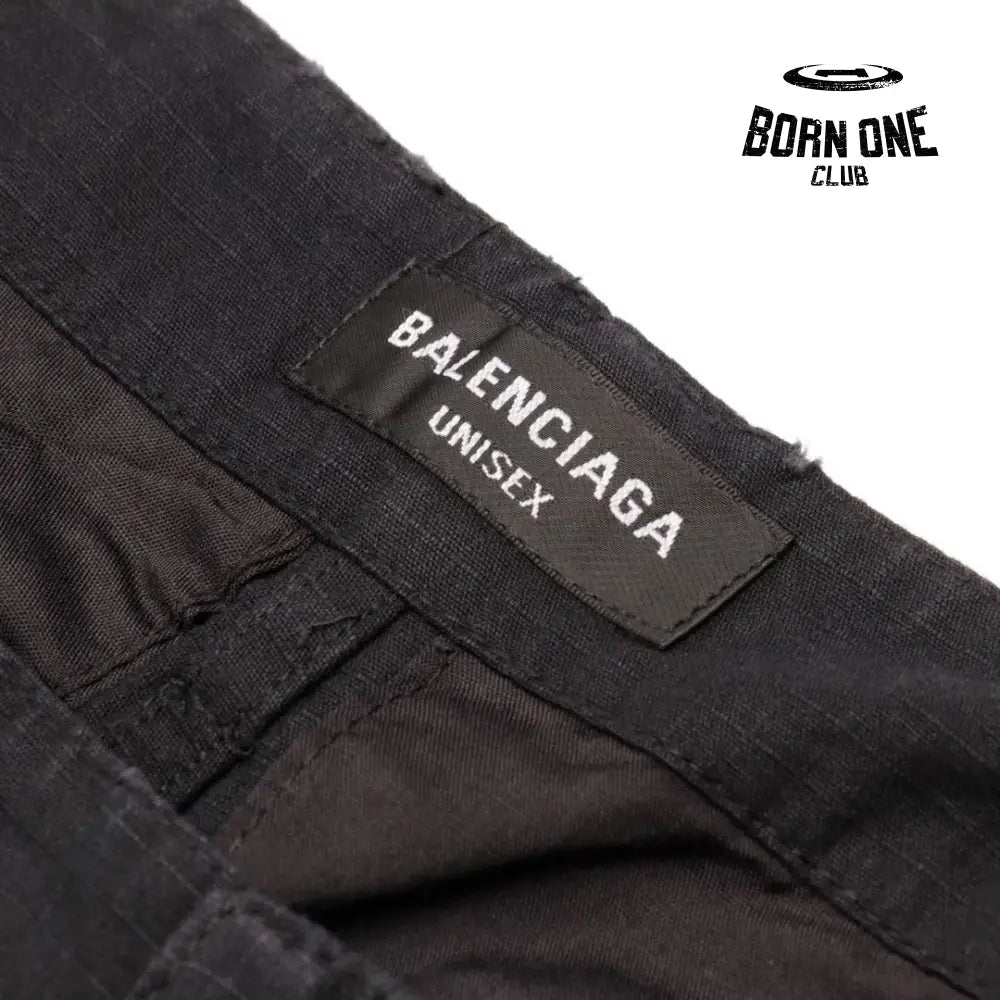 Balenciaga Large Cargo Pants in Black Calça Jeans