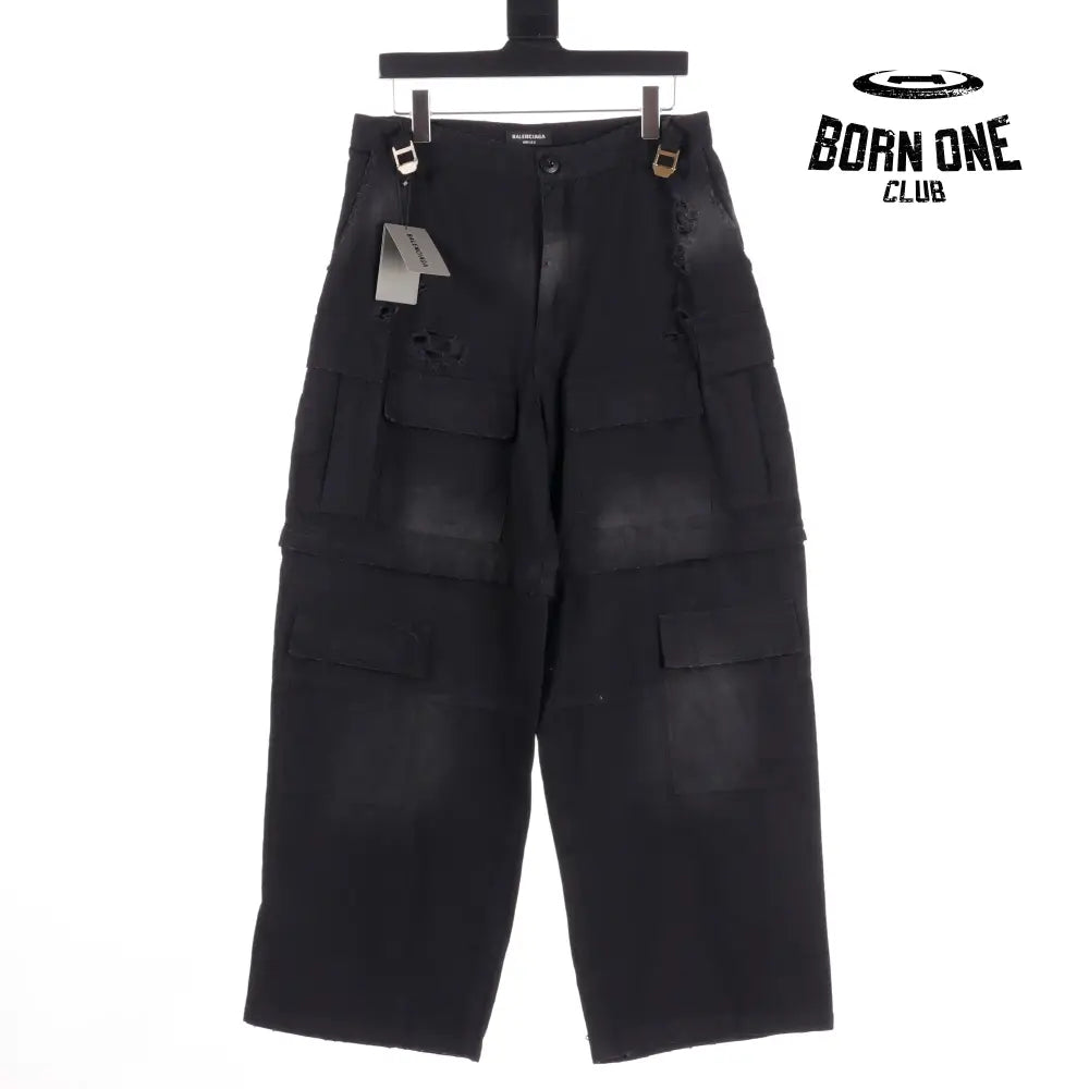 Balenciaga Large Cargo Pants in Black Calça Jeans