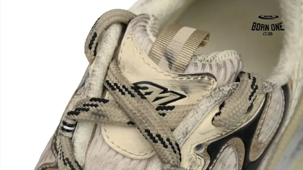 Balenciaga Pla Tinum 3XL