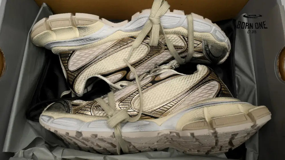 Balenciaga Pla Tinum 3XL