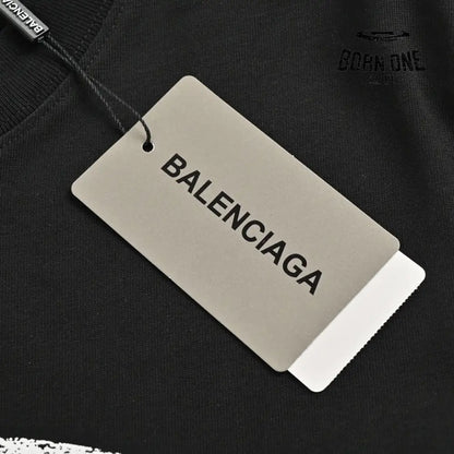 Balenciaga T-Shirt - Distressed Logo Camiseta T-shirt