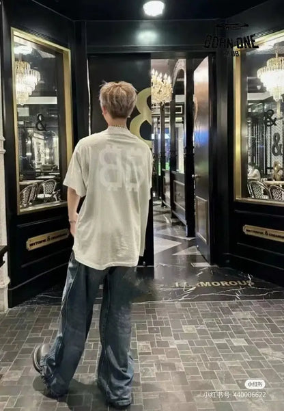 Balenciaga T-Shirt - Double B Graphic Camiseta T-shirt