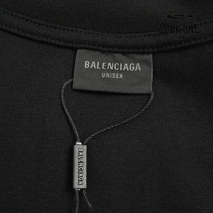 Balenciaga T-Shirt - Text and Graphic Design Camiseta T-shirt