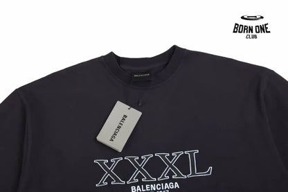Balenciaga T-Shirt with XXXL Logo Camiseta T-shirt