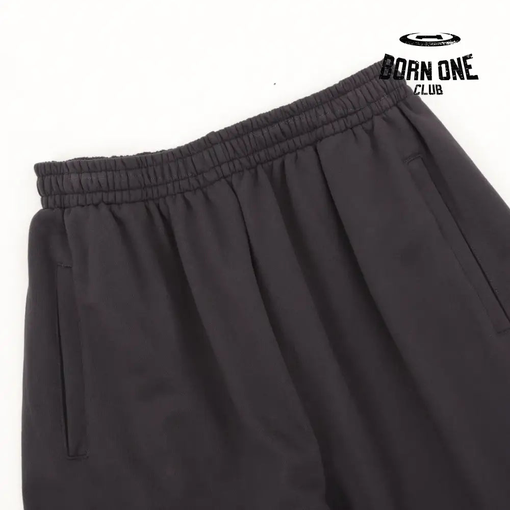 Balenciaga x Under Armour Oversized Sweatpant in Black Calça