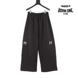 Balenciaga x Under Armour Oversized Sweatpant in Black Calça