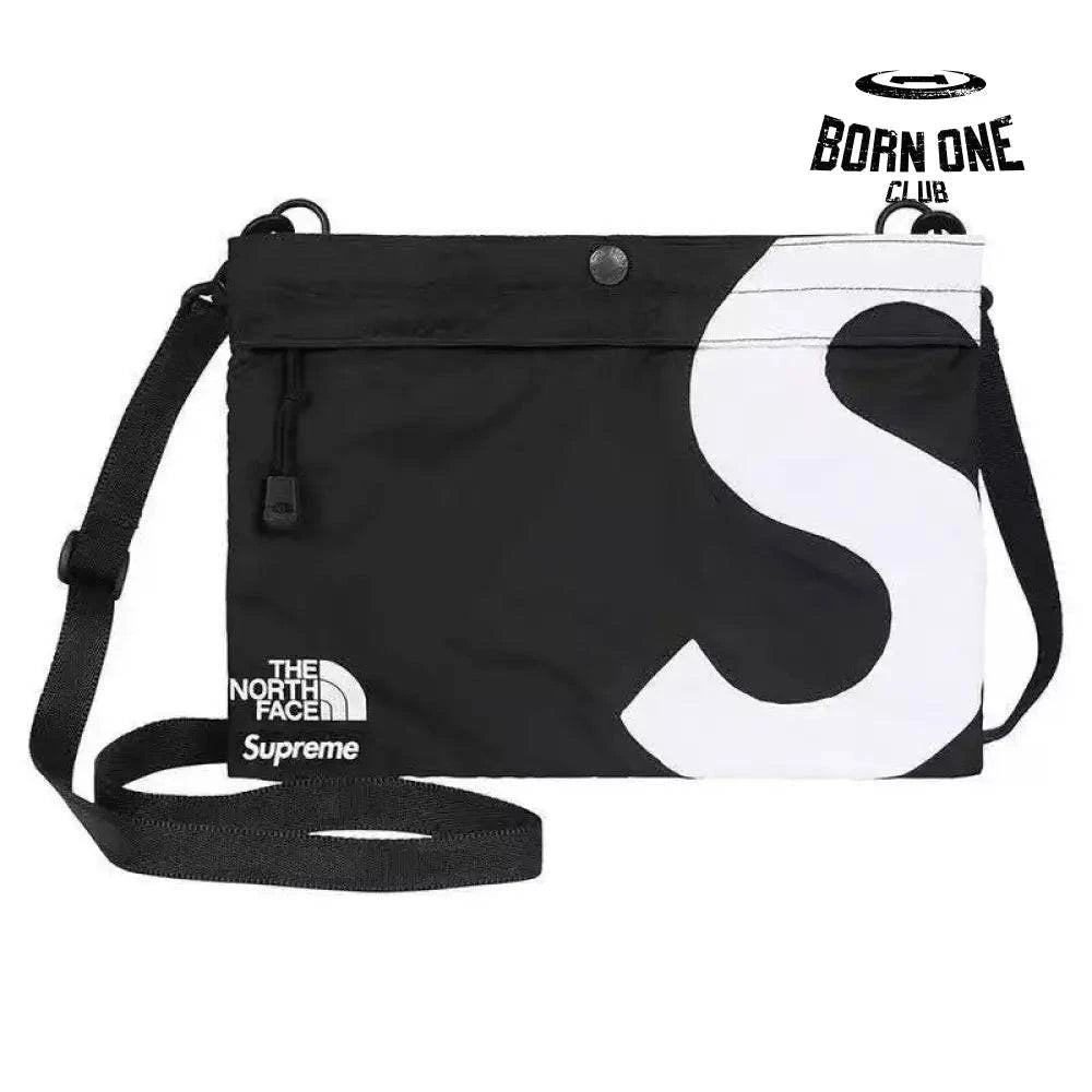 Bolsa Supreme x The North Face Preto