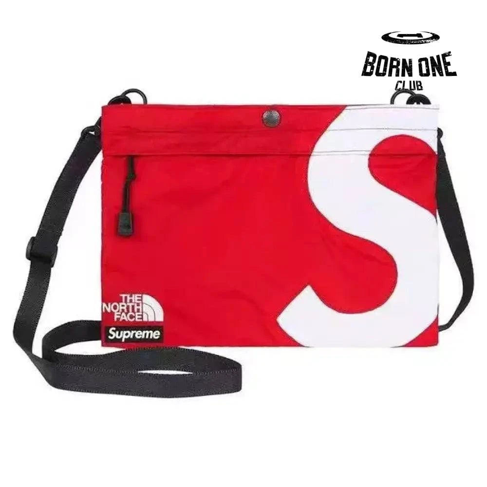 Bolsa Supreme x The North Face Vermelho