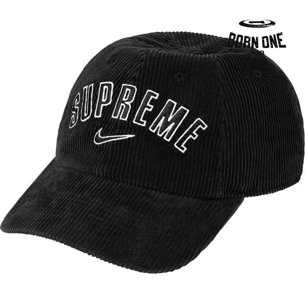 Boné Supreme x Nike Arc Preto