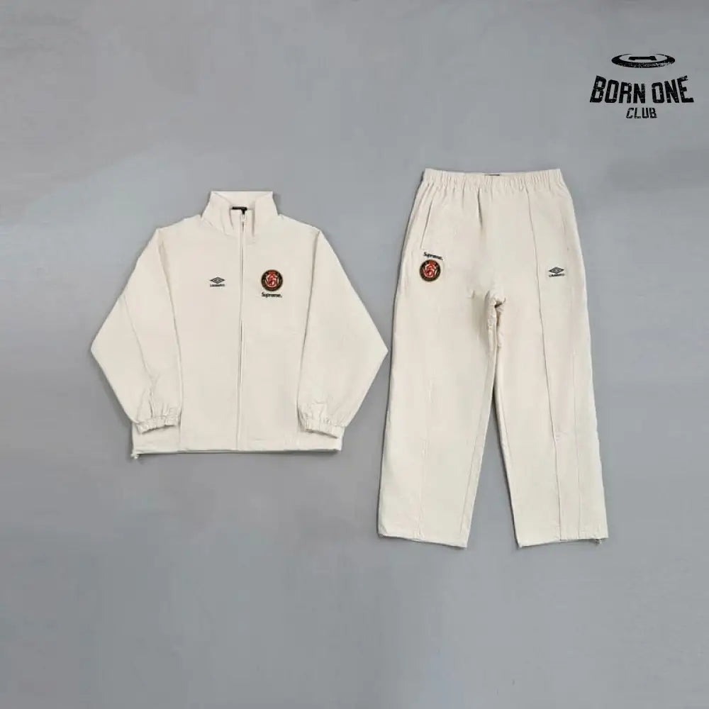 Conjunto Supreme x Umbro Cotton Ripstop Track Stone