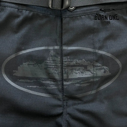 Calça Corteiz Black to Black Logo Cargo