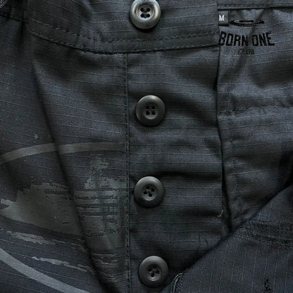 Calça Corteiz Black to Black Logo Cargo