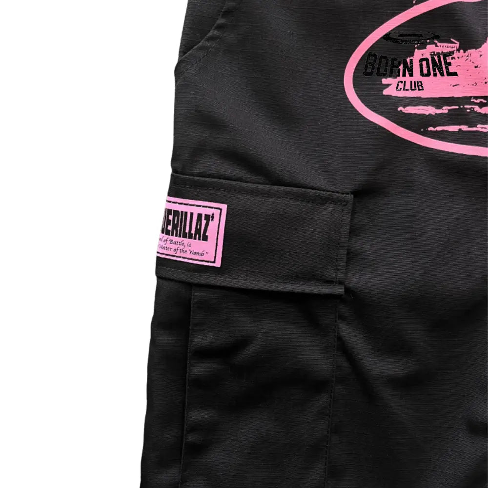 Calça Corteiz Black With Pink Logo Cargos