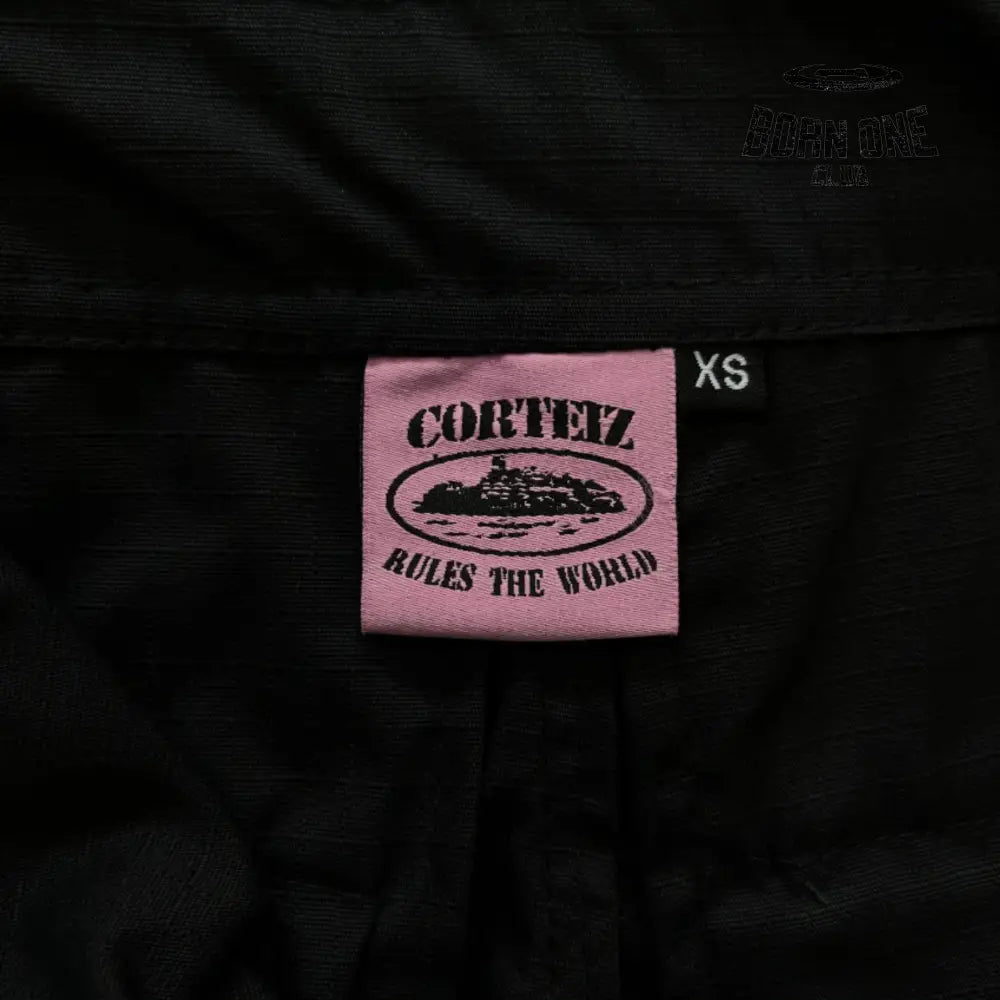 Calça Corteiz Black With Pink Logo Cargos