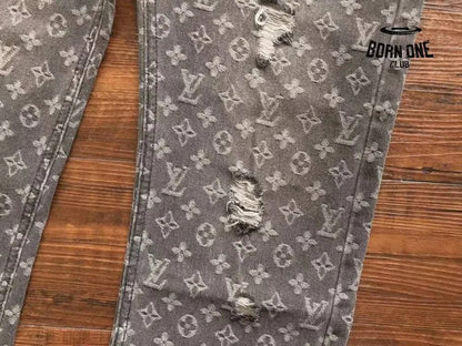 Calça Louis Vuitton Distressed Baggy Monogram Jeans