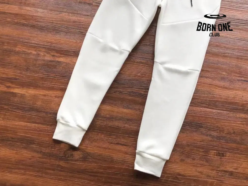 Calça Nike Tech Fleece Branca