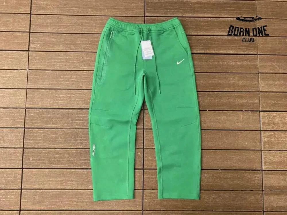 Calça Nike x NOCTA Tech Fleece Stadium Green/Sail