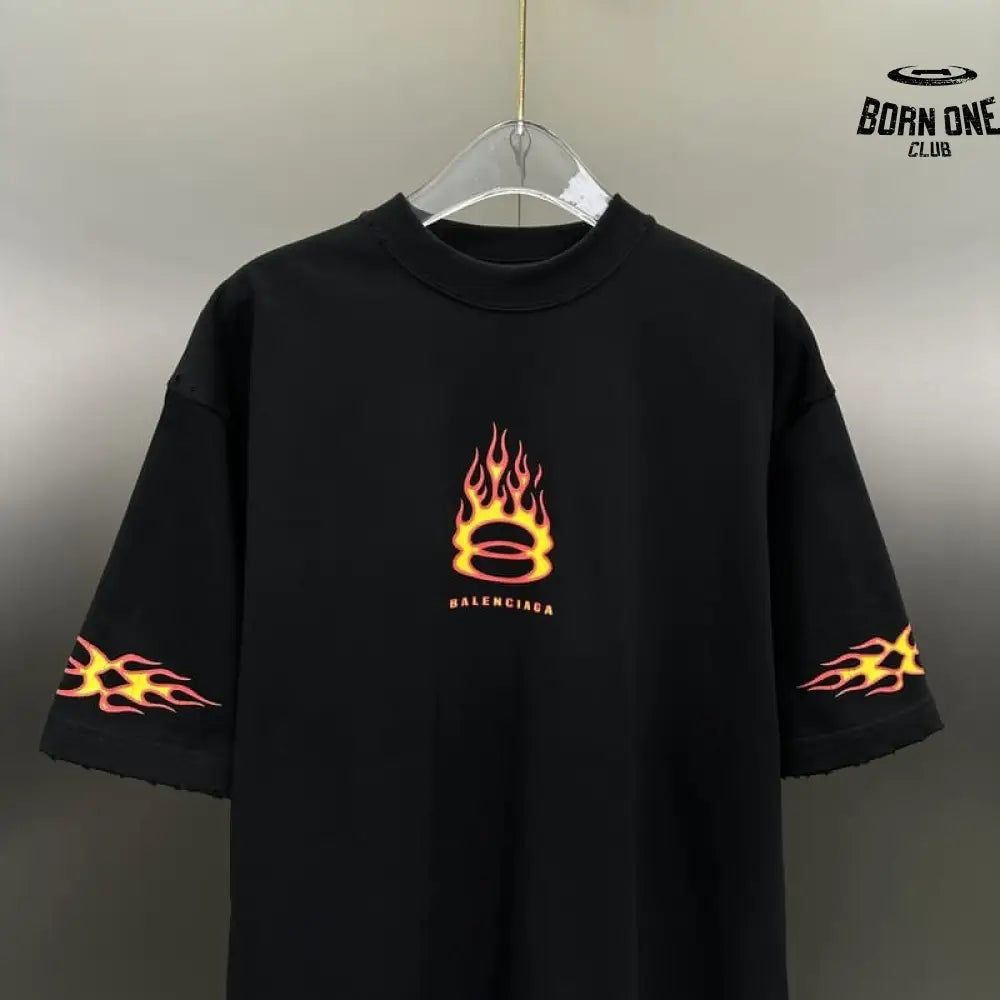 Camiseta Balenciaga Burning Unity