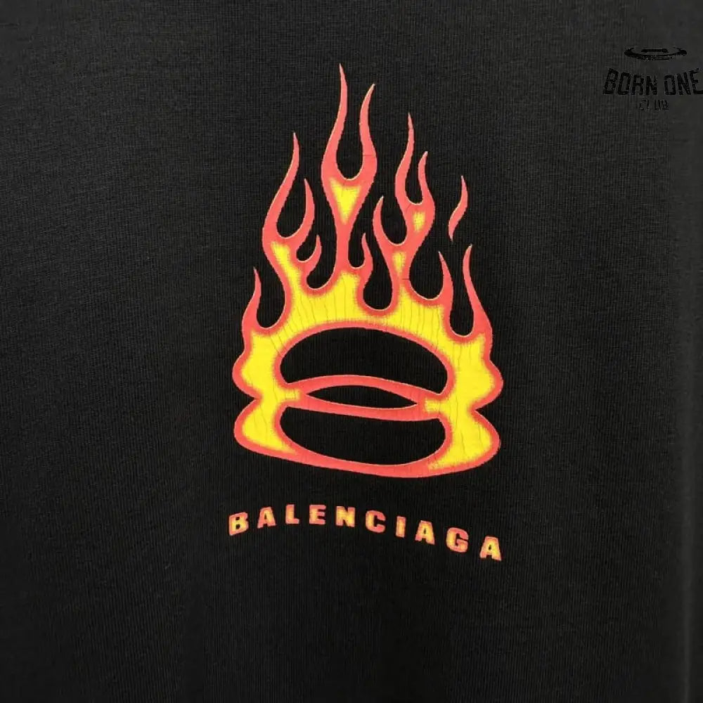 Camiseta Balenciaga Burning Unity