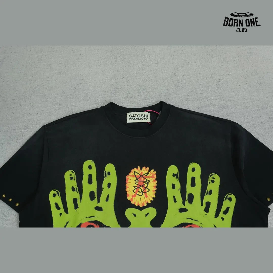 Camiseta Satoshi Nakamoto Green Hands Rhinestone Tee Black