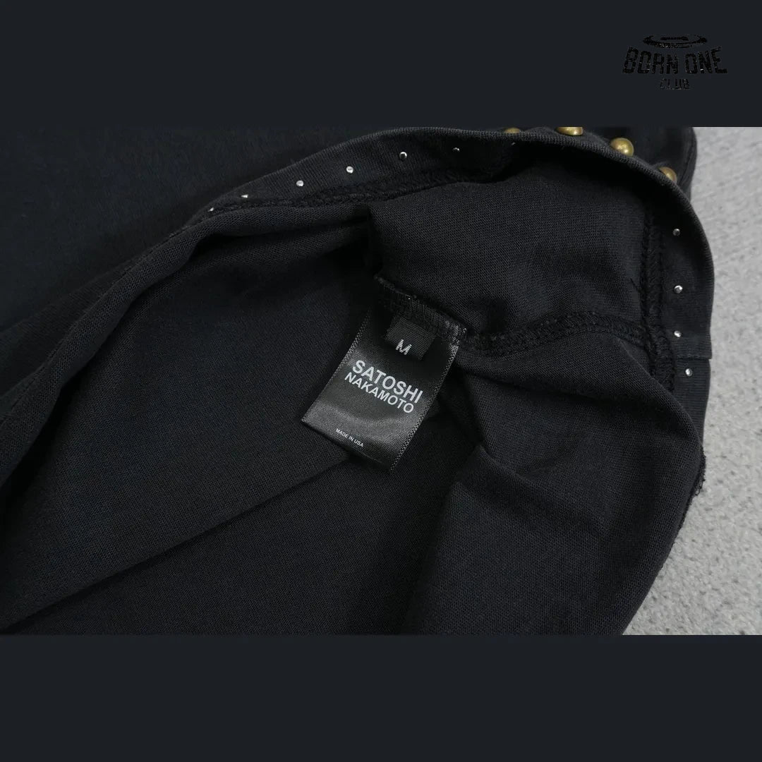 Camiseta Satoshi Nakamoto Orange Logo Studded Tee Black