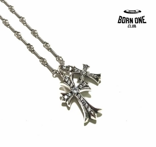 CHROME HEARTS Small Cross & Babyfat Necklace (Com Corrente Twist) Prata 925 e Zircônia