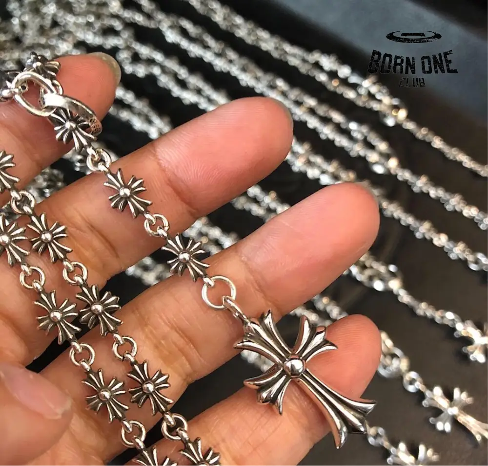 CHROME HEARTS Tiny Cross Necklace (with Tiny E Plus Chalk Chain) Prata 925