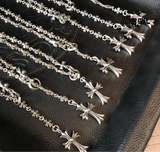 CHROME HEARTS Tiny Cross Necklace (with Tiny E Plus Chalk Chain) Prata 925