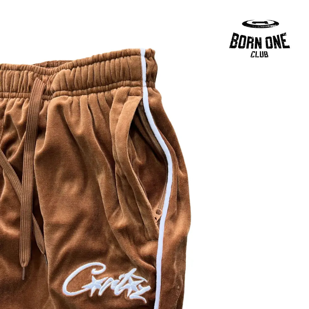Conjunto Corteiz Velor Track Set Brown