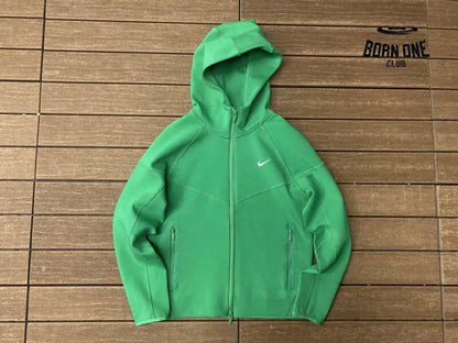 Conjunto Jaqueta e Calça Nike x NOCTA Tech Fleece Stadium Green/Sail