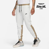 Conjunto Nike Tech Fleece Bege/Branco 2023 (New Season) Jaqueta e Calça