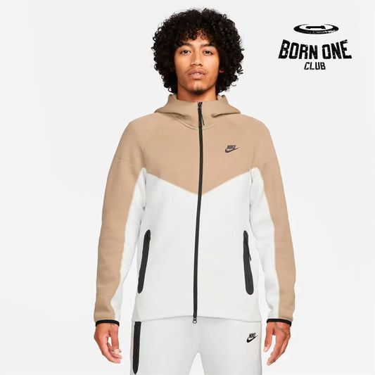 Conjunto Nike Tech Fleece Bege/Branco 2023 (New Season) Jaqueta e Calça